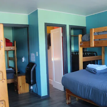 Seaside International Hostel-3