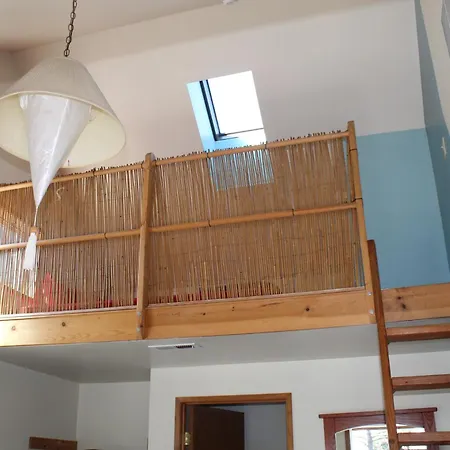 Seaside International Hostel-3